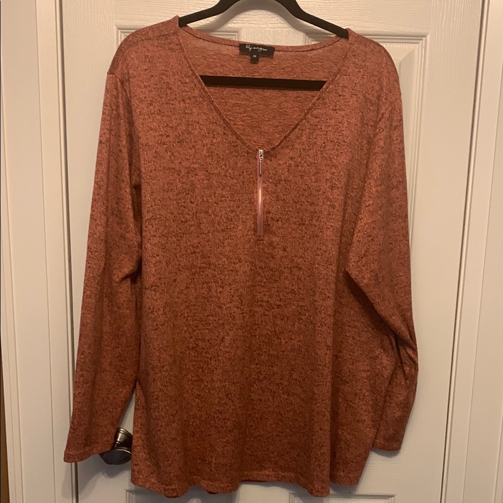 Lily Morgan Women's Rust V-Neck Top